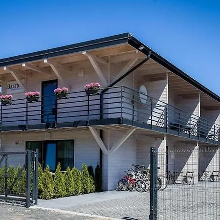 Comfortable 2-room Close To The Apartmán