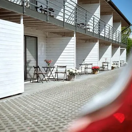 Lägenhet Comfortable 2-room Close To The