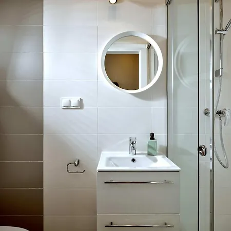 Comfortable 2-room Close To The Apartmán